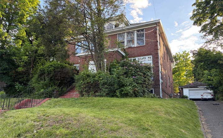Pictures of Mixed Use property located at 33 S Main Street, Ramapo, NY 10977 for sales - image #1