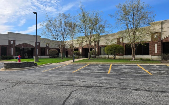 Pictures of Office property located at 731 S Il Route 21 Route 145, Gurnee, IL 60031 for sales - image #1