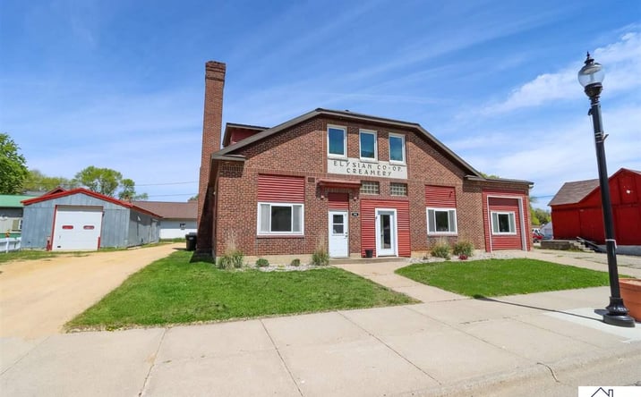 Pictures of Mixed Use, Land, Industrial, Retail property located at 196 W Main Street, Elysian, MN 56028 for sales - image #1