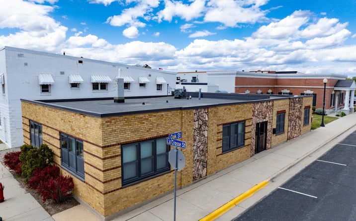 Pictures of Retail, Office, Special Purpose property located at 115 Oak, Mauston, WI 53948 for sales - image #1