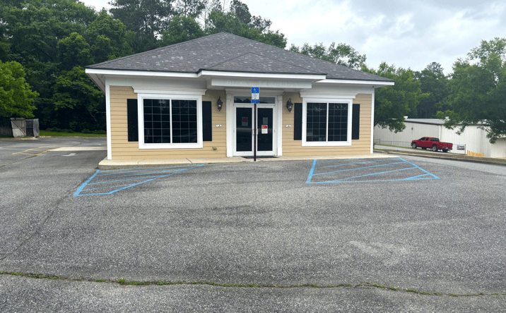 Pictures of Retail property located at 704 U.S. 27, Havana, FL 32333 for sales - image #1