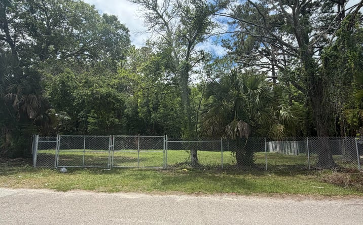 Pictures of Land property located at 0 Willow Branch Avenue, Jacksonville, FL 32205 for sales - image #1