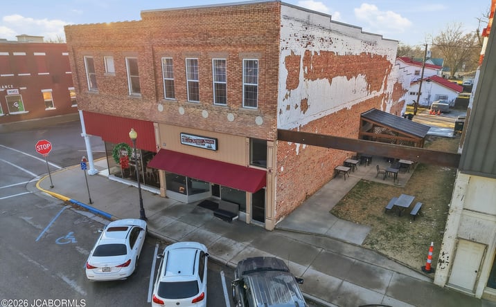 Pictures of Retail property located at 103 N ALLEN STREET, Centralia, MO 65240 for sales - image #1