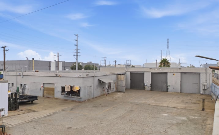 Pictures of Industrial property located at 4337 S DOWNEY RD, VERNON, CA 90058-2500 for sales - image #1