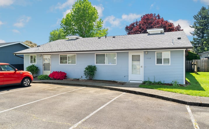 Pictures of Multifamily property located at 110-162 NW 15th Ave., Gresham, OR 97030 for sales - image #1
