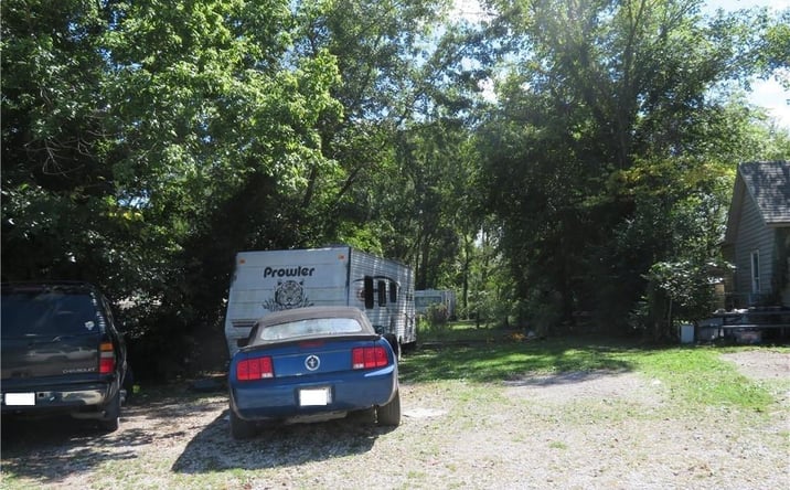 Pictures of Land, Multifamily property located at 137 E Pacific Avenue, Osawatomie, KS 66064 for sales - image #1