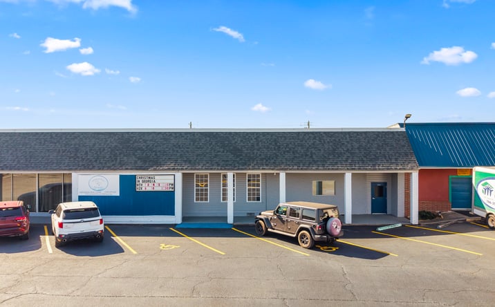 Pictures of Retail, Mixed Use, Special Purpose property located at 11909 Augusta Road, Lavonia, GA 30553 for sales - image #1