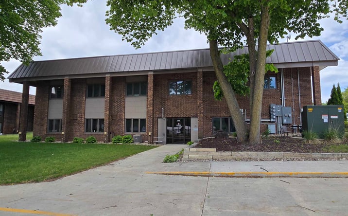 Pictures of Office property located at 1620 #Suite #2, Webster City, IA 50595 for sales - image #1