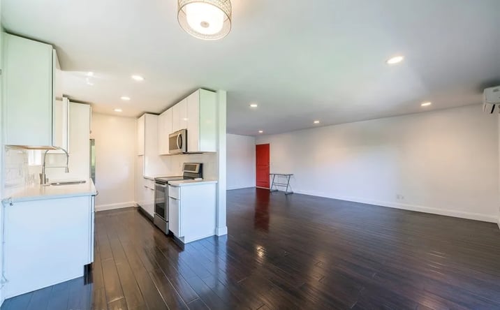 Pictures of Multifamily property located at 1601 Veteran Avenue, Los Angeles, CA 90024 for sales - image #1