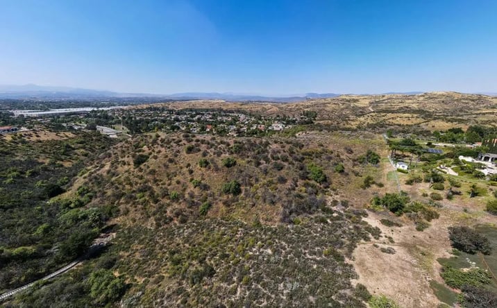 Pictures of Land property located at Rolling Ridge, Santa Clarita, CA 91350 for sales - image #1
