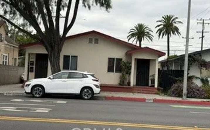 Pictures of Multifamily property located at 6121 Miles Avenue, Huntington Park, CA 90255 for sales - image #1