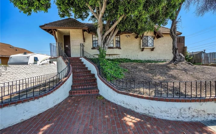 Pictures of Multifamily property located at 1316 W 166th, Gardena, CA 90247 for sales - image #1