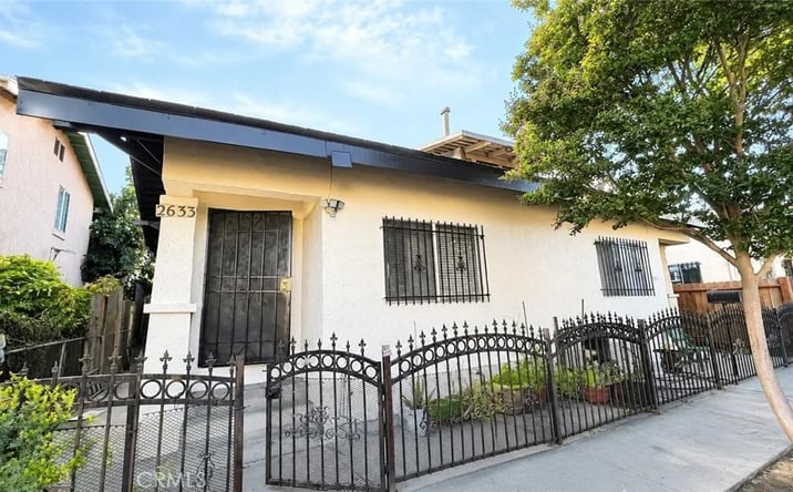 Pictures of Multifamily property located at 2631 Juliet Street, Los Angeles, CA 90007 for sales - image #1