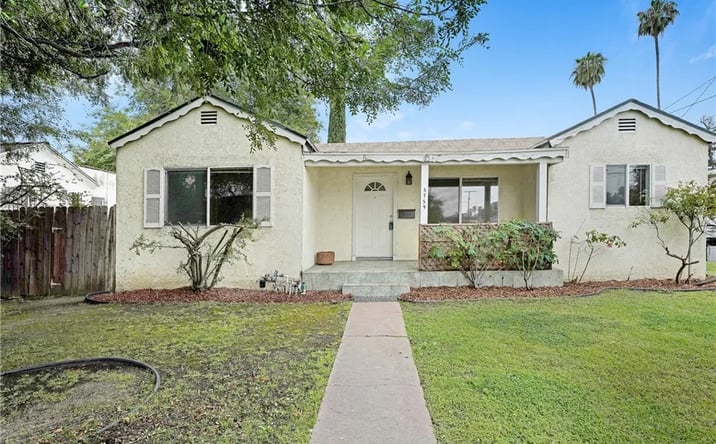 Pictures of Multifamily property located at 5759 Hazeltine, Van Nuys, CA 91401 for sales - image #1
