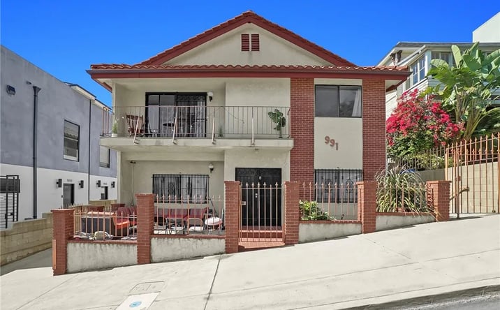 Pictures of Multifamily property located at 991 Everett, Los Angeles, CA 90026 for sales - image #1