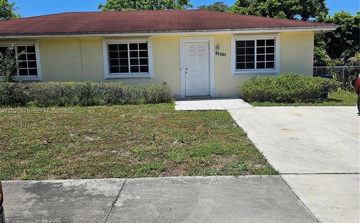 Pictures of Multifamily property located at 15700 NW 37th Pl, Miami Gardens, FL 33054 for sales - image #1