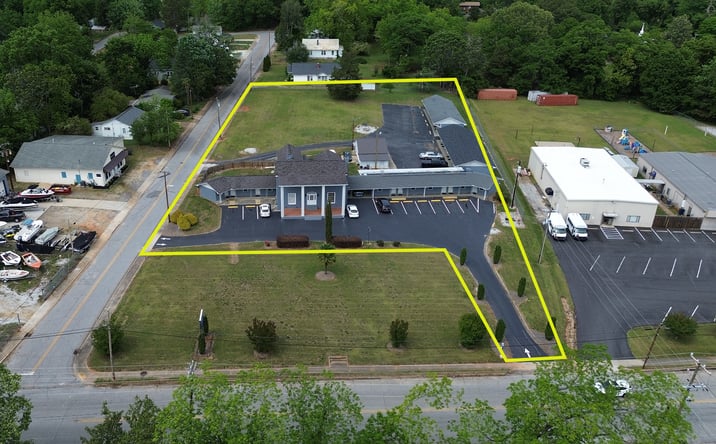 Pictures of Retail, Hospitality property located at 901 East Main Street, Walhalla, SC 29691 for sales - image #1