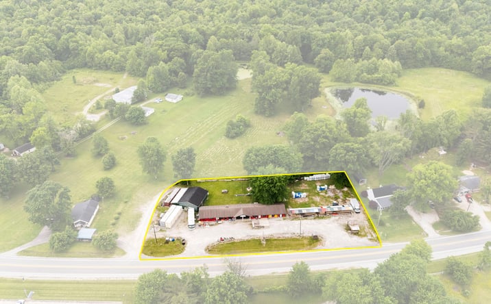 Pictures of Retail, Office, Mixed Use property located at 2287 U.S. 31, Austin, IN 47102 for sales - image #1