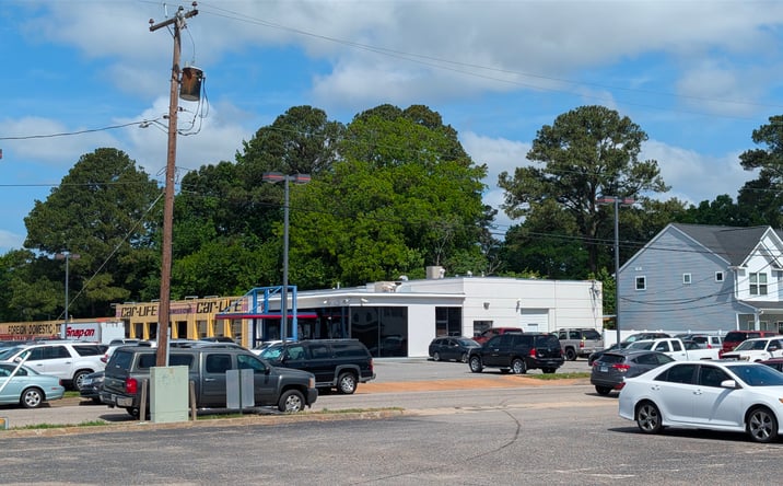 Pictures of Retail property located at 6430 E Virginia Beach Blvd, Norfolk, VA 23502 for sales - image #1
