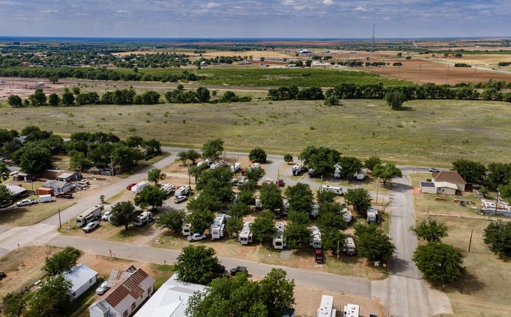 Pictures of Retail property located at 1610 Ave C, Childress, TX 79201 for sales - image #1