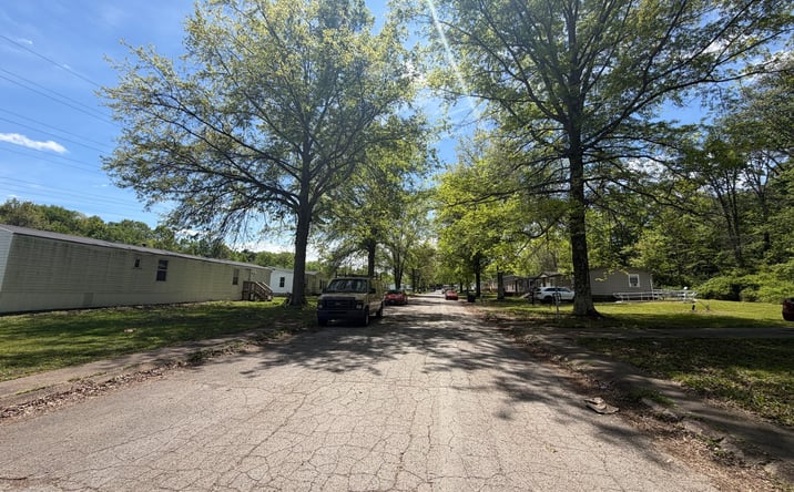 Pictures of Multifamily, Mobile Home Park property located at 1 - 27 Oak Dr, Buena Vista, PA 15018 for sales - image #1