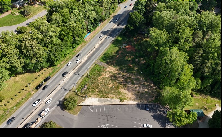 Pictures of Land property located at 4830 Silas Creek Pkwy., Winston-Salem, NC 27104 for sales - image #1