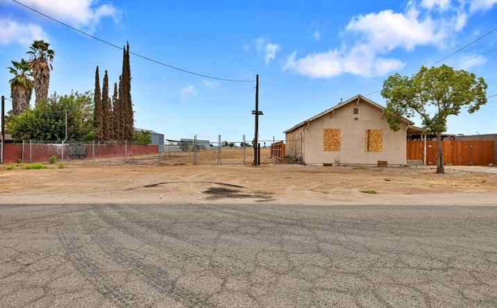 Pictures of Office, Industrial, Mixed Use property located at 3539 West Franklin Avenue, Fresno, CA 93706 for sales - image #1