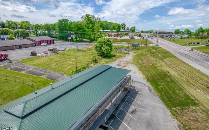 Pictures of Retail, Mixed Use property located at 5725 Highway 11E, Piey Flats, TN 37686 for sales - image #1