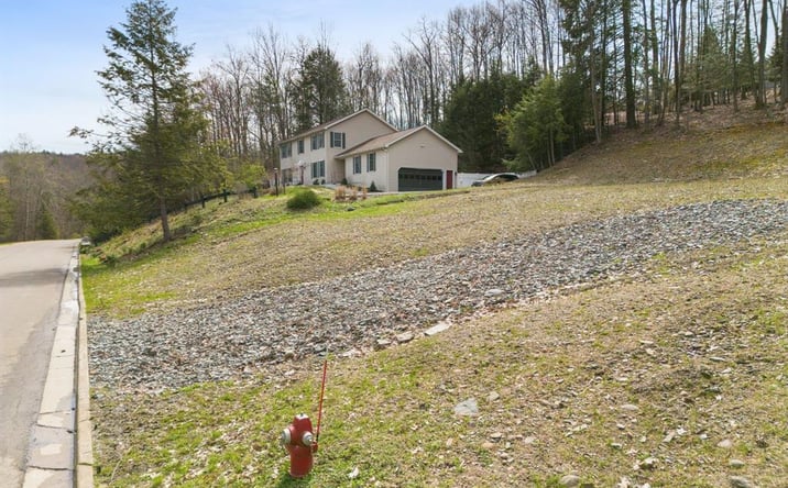 Pictures of Land property located at 3344 Cynthia Dr, Binghamton, NY 13903 for sales - image #1