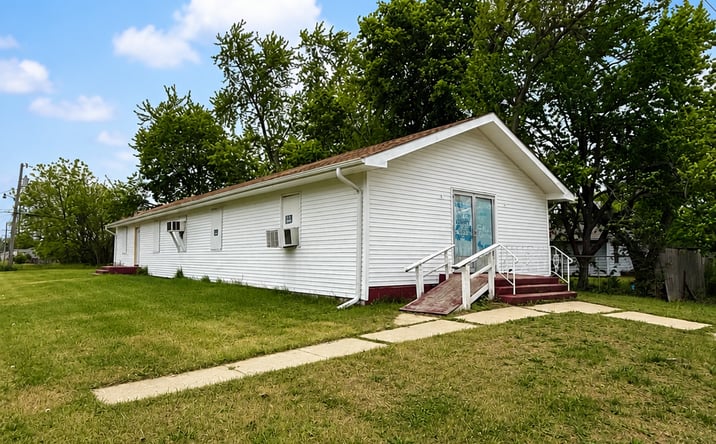 Pictures of Mixed Use, Special Purpose property located at 2907 South 4th Street, Rockford, IL 61109 for sales - image #1