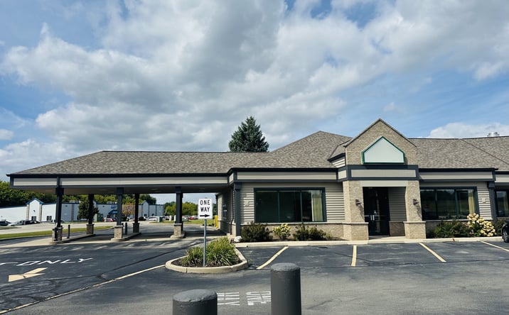 Pictures of Retail property located at 810 Fox Ln, Waterford, WI 53185 for sales - image #1