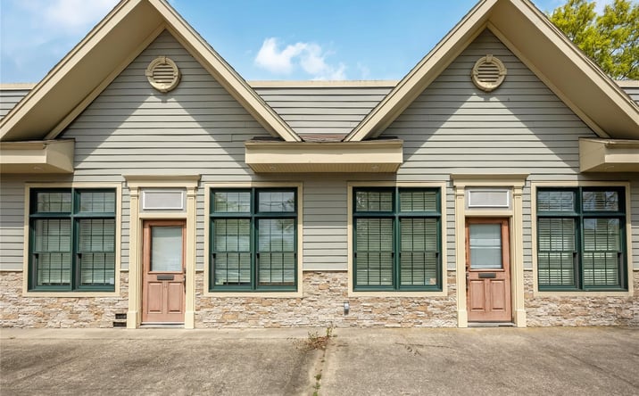 Pictures of Office property located at 11 S Park Avenue, Islip, NY 11706 for sales - image #1