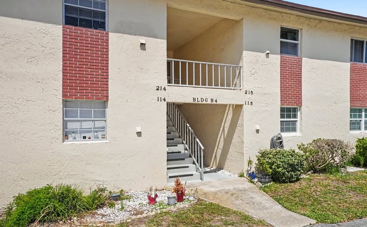 Pictures of Retail, Multifamily property located at 3135 Shady Dell Lane, Melbourne, FL 32935 for sales - image #1