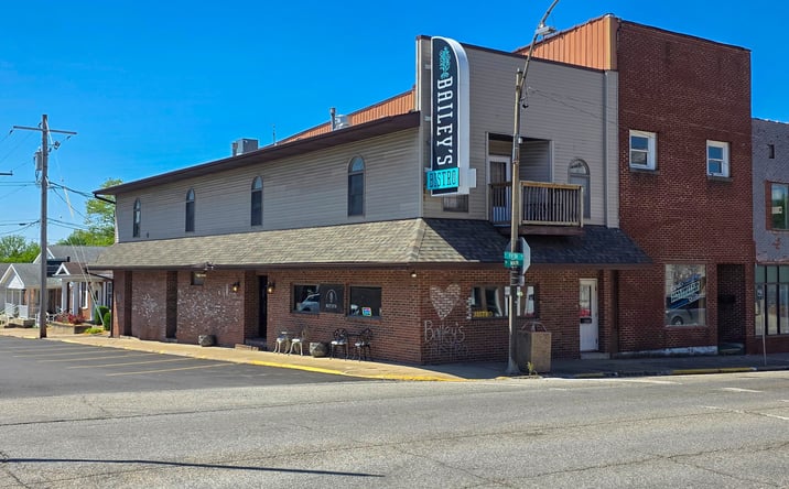 Pictures of Mixed Use property located at 1 W Main Street, Albion, IL 62806 for sales - image #1