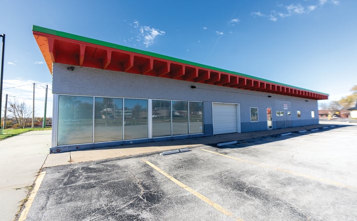 Pictures of Retail, Industrial property located at 1706 Galvin Road South, Bellevue, NE 68005 for sales - image #1