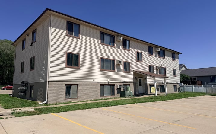 Pictures of Multifamily property located at 1000 South Crawford Road, Vermillion, SD 57069 for sales - image #1