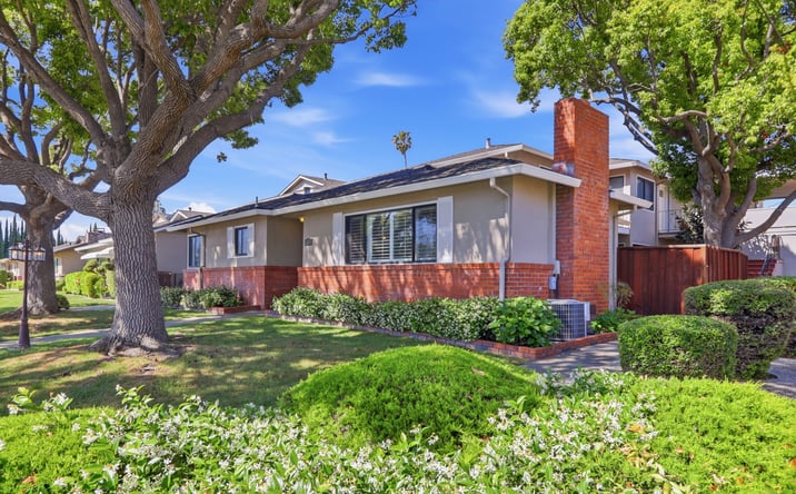 Pictures of Multifamily property located at 94 Roxbury St, Santa Clara, CA 95050 for sales - image #1