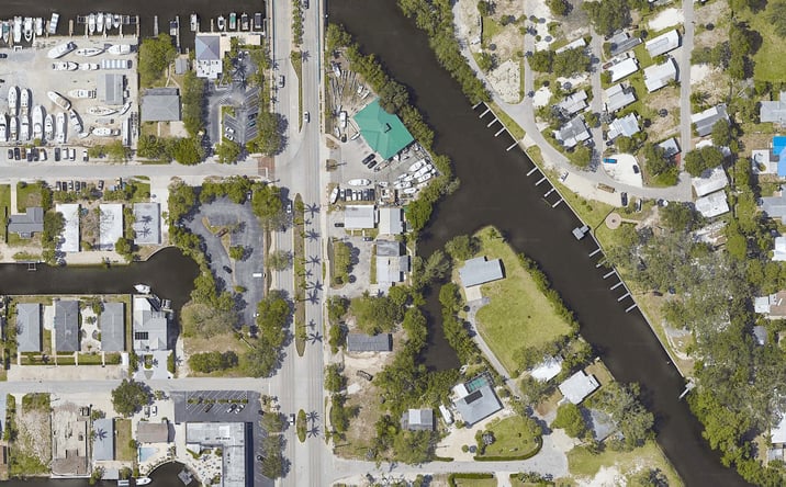 Pictures of Retail property located at 3137-3181 Bayshore Dr, Naples, FL 34112 for sales - image #1