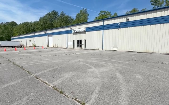 Pictures of Industrial property located at 1075 Willow Industrial Court, Cookeville, TN 38501 for sales - image #1