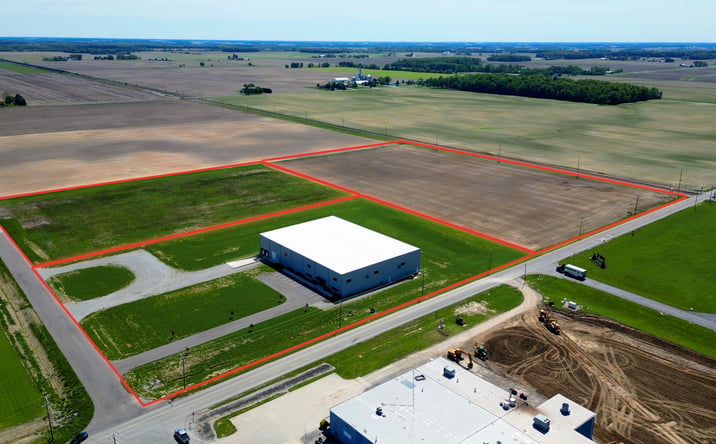 Pictures of Retail, Industrial property located at 1820 Baker Drive, Ossian, IN 46777 for sales - image #1