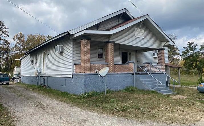 Pictures of Multifamily property located at 439 Short A Street, Poplar Bluff, MO 63901 for sales - image #1