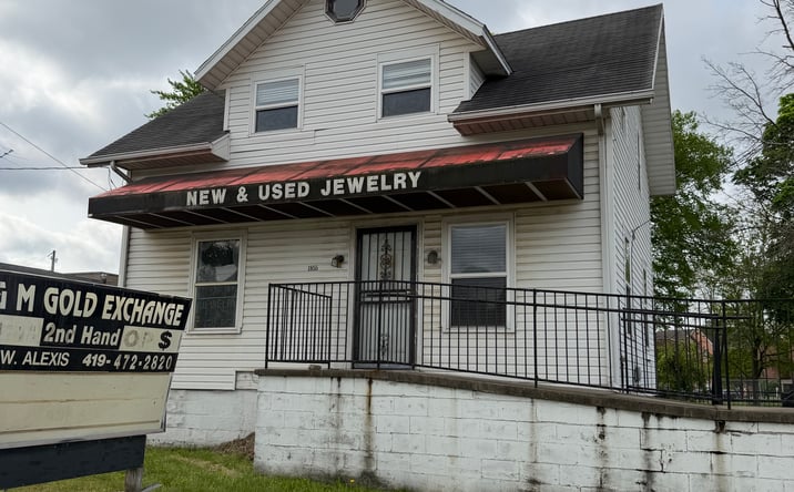 Pictures of Retail property located at 1855 West Alexis Road, Toledo, OH 43613 for sales - image #1