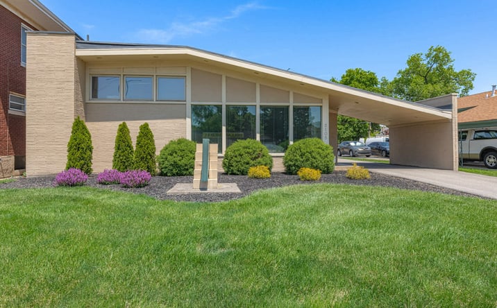 Pictures of Office property located at 2105 Central Avenue, Middletown, OH 45044 for sales - image #1