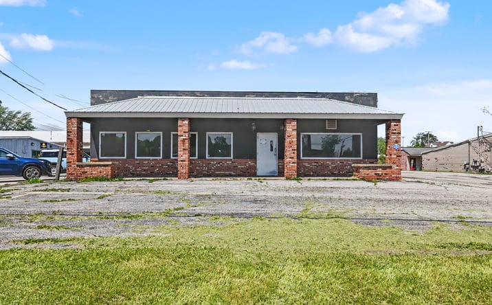 Pictures of Retail, Business for Sale property located at 1400 W FOURTH ST, MANSFIELD, OH 44906-1837 for sales - image #1