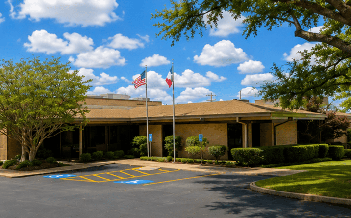 Pictures of Mixed Use property located at 410 N CTR ST, LONGVIEW, TX 75601-6403 for sales - image #1