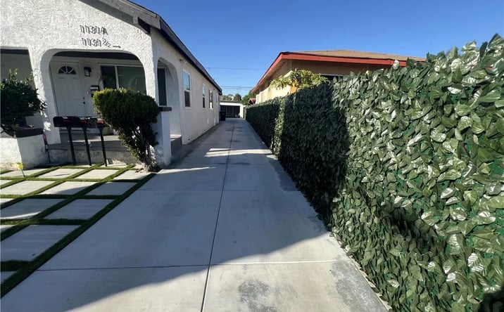 Pictures of Multifamily property located at 1131 E 21st, Long Beach, CA 90806 for sales - image #1