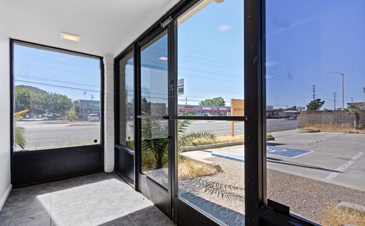 Pictures of Retail, Office, Mixed Use property located at 44504 10th Street West, Lancaster, CA 93534 for sales - image #1