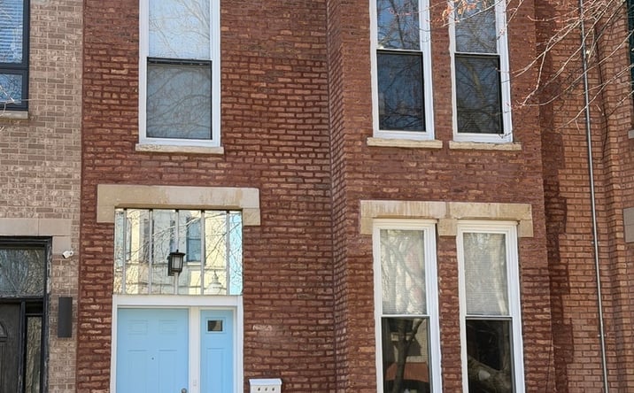 Pictures of Multifamily property located at 916 S BISHOP Street, Chicago, IL 60607 for sales - image #1