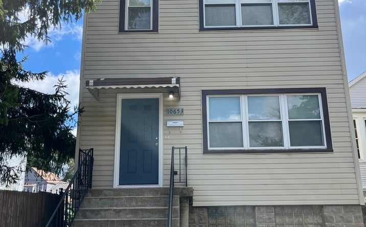 Pictures of Multifamily property located at 10653 S Mackinaw Avenue, Chicago, IL 60617 for sales - image #1