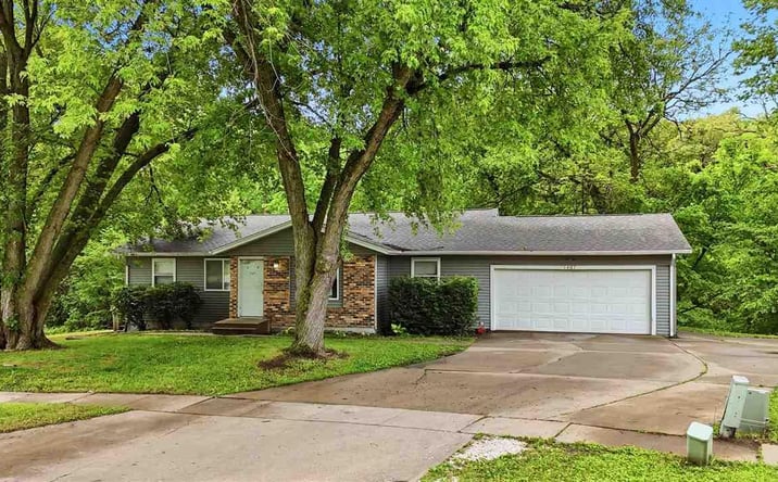 Pictures of Land property located at 1467 Valley View Dr., Coralville, IA 52241 for sales - image #1